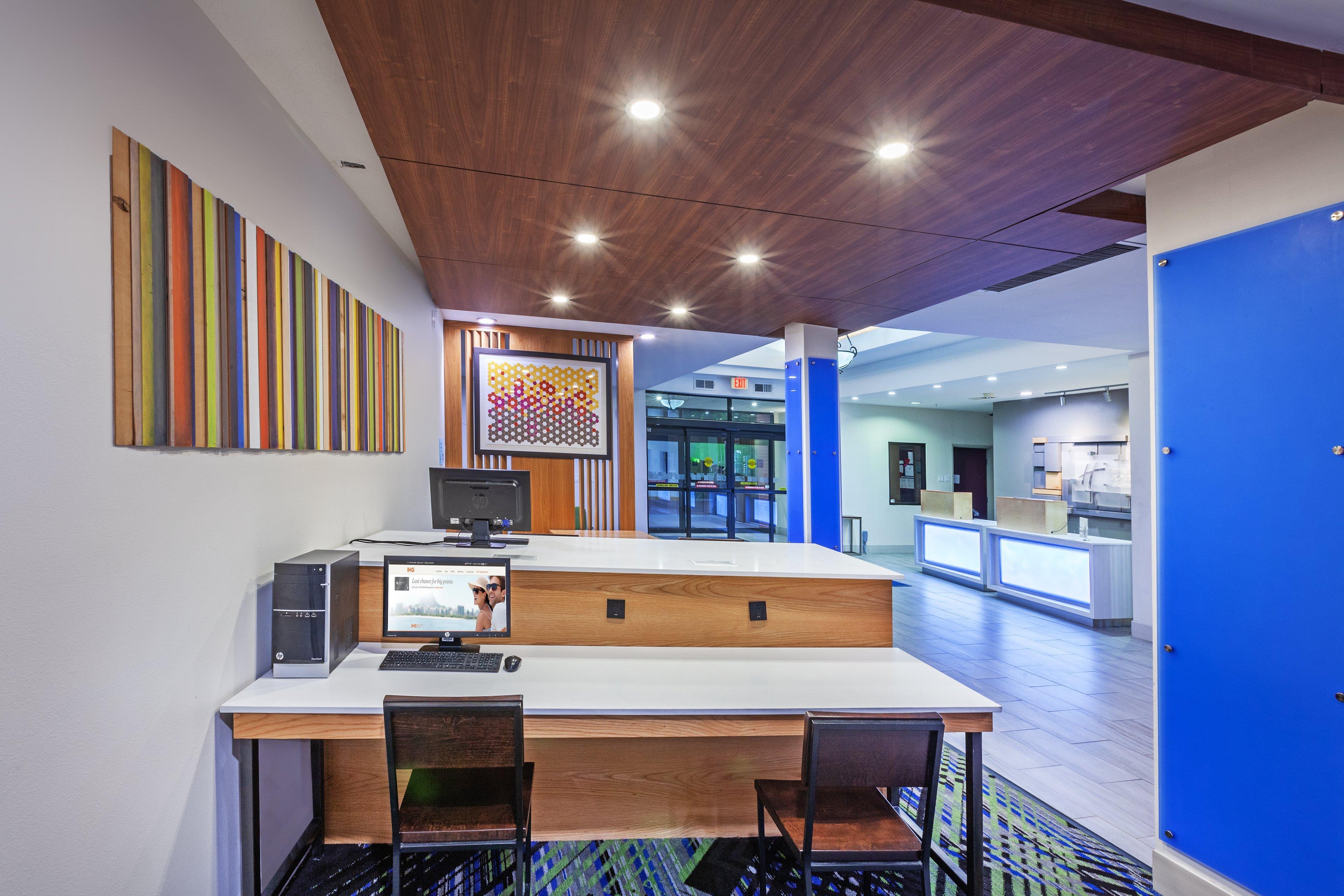 Holiday Inn Express Hotel And Suites Orange, An Ihg Hotel Exterior foto